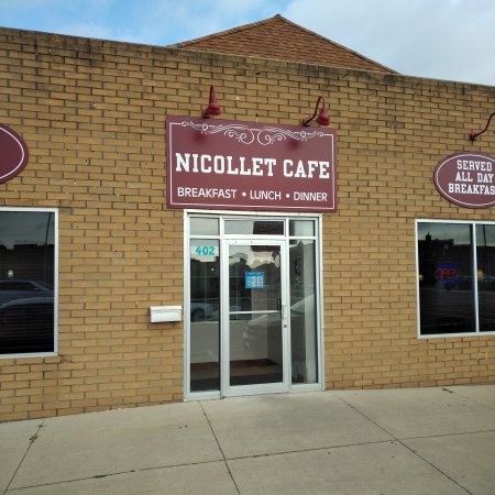 Review: Breakfast at Nicollet Cafe